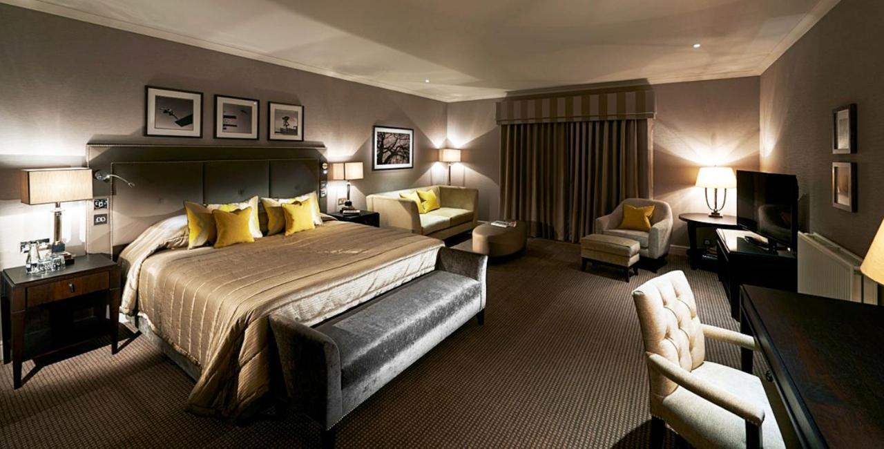 Foxhills Club & Resort Ottershaw Eksteriør bilde