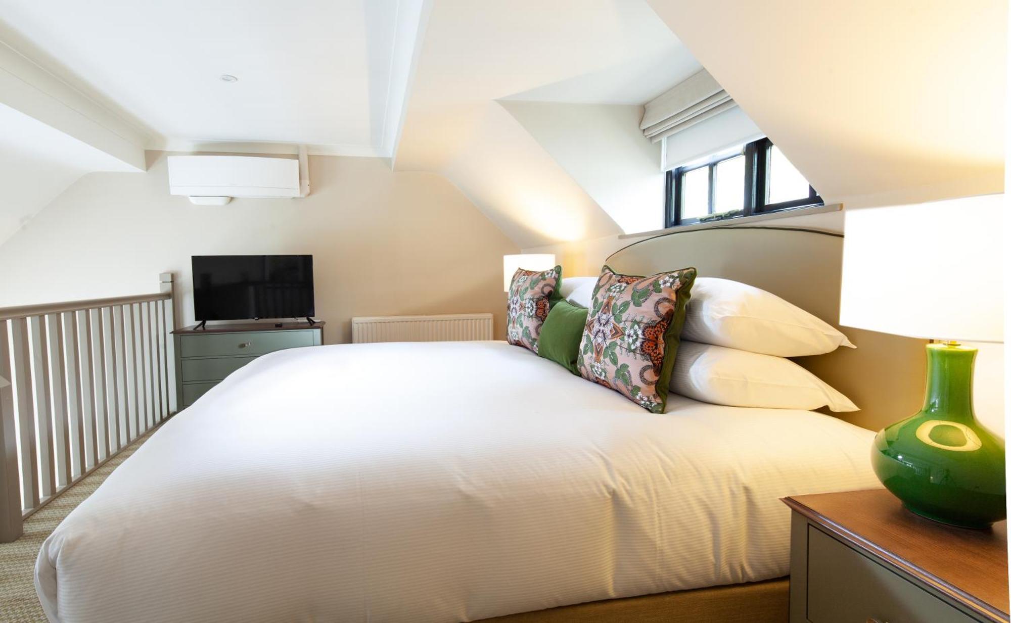 Foxhills Club & Resort Ottershaw Eksteriør bilde