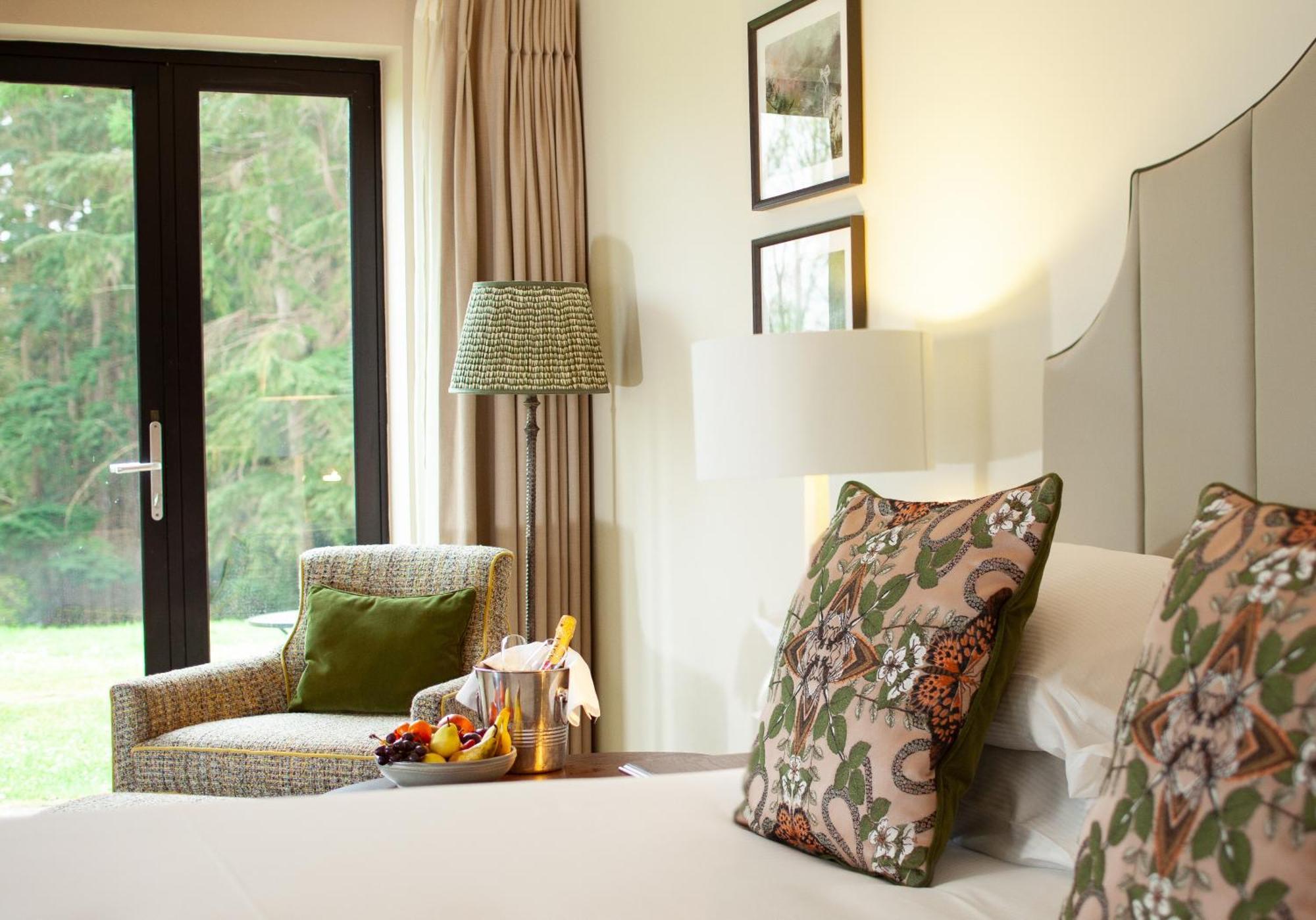 Foxhills Club & Resort Ottershaw Eksteriør bilde